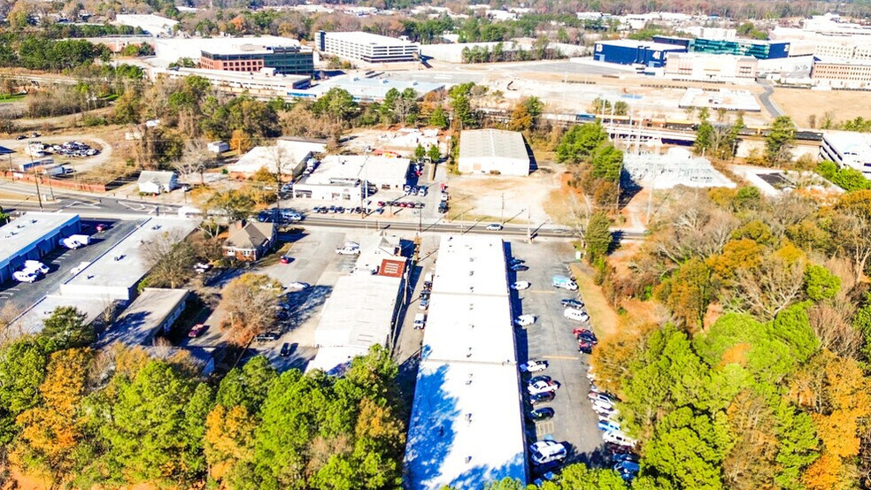 More Photos Of 5891 New Peachtree Rd, Doraville Warehouse For Lease