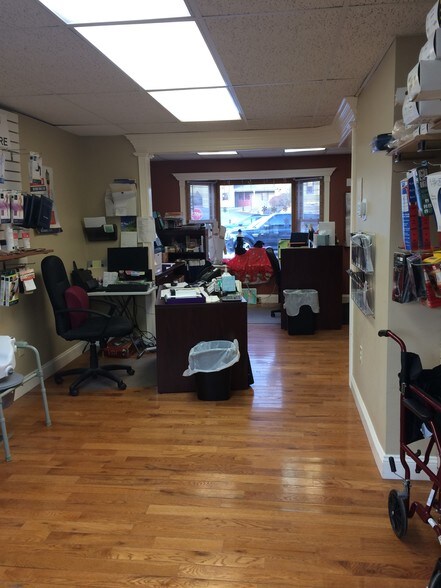 More Photos Of 345 Boston Post Rd, Sudbury Medical For Lease