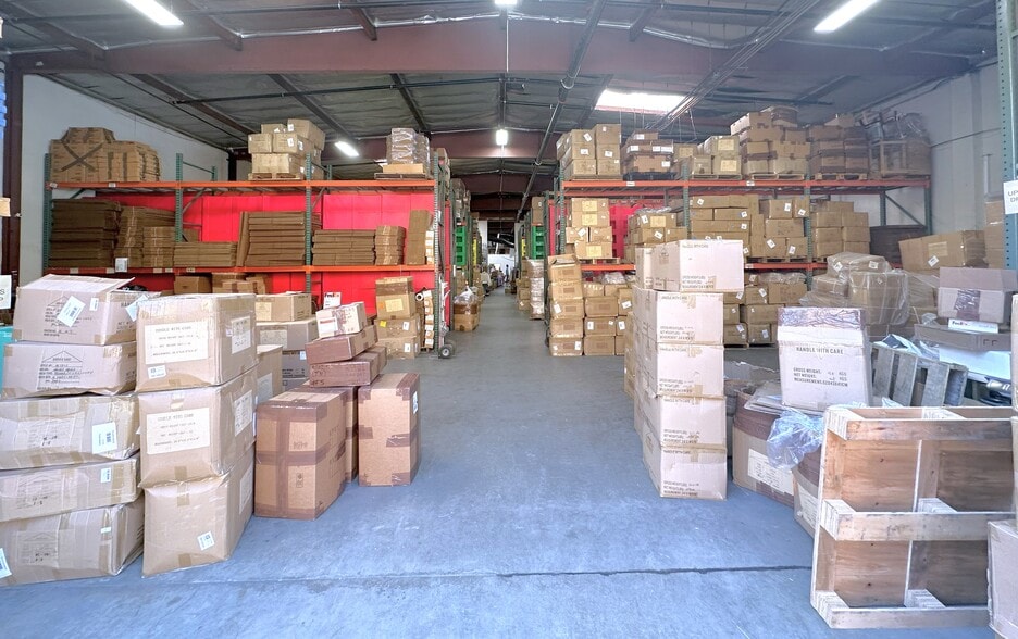 More Photos Of 673 Monterey Pass Rd, Monterey Park Warehouse For Lease