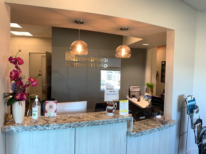 More Photos Of 24430 Stone Springs Blvd, Dulles Town Center Medical For Lease