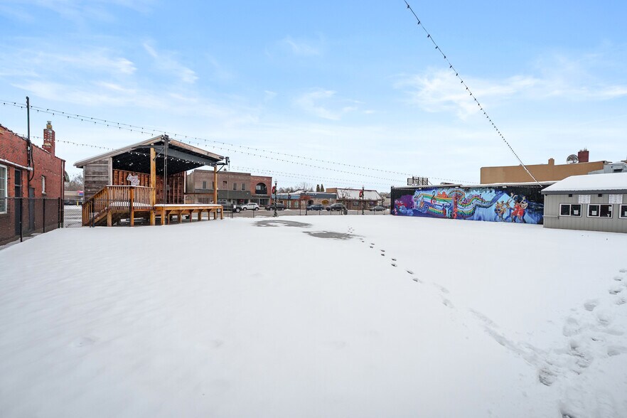 More Photos Of 117 E Allegan St, Otsego General Retail For Sale
