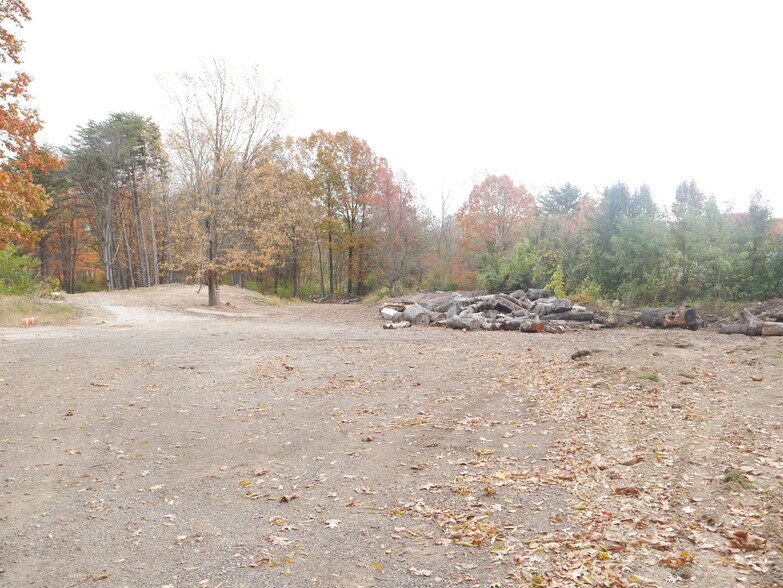 More Photos Of 2835 S Arlington Rd, Akron Storefront Retail Residential For Sale