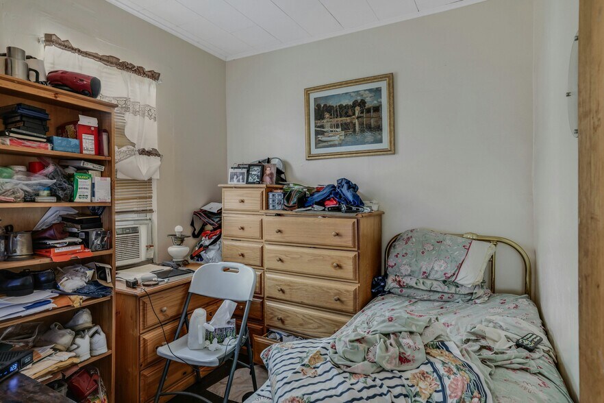 More Photos Of 10606 Rockaway Blvd, Ozone Park Office Residential For Sale