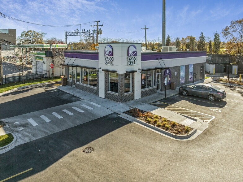 More Photos Of 5224 N Northwest Hwy, Chicago Fast Food For Sale