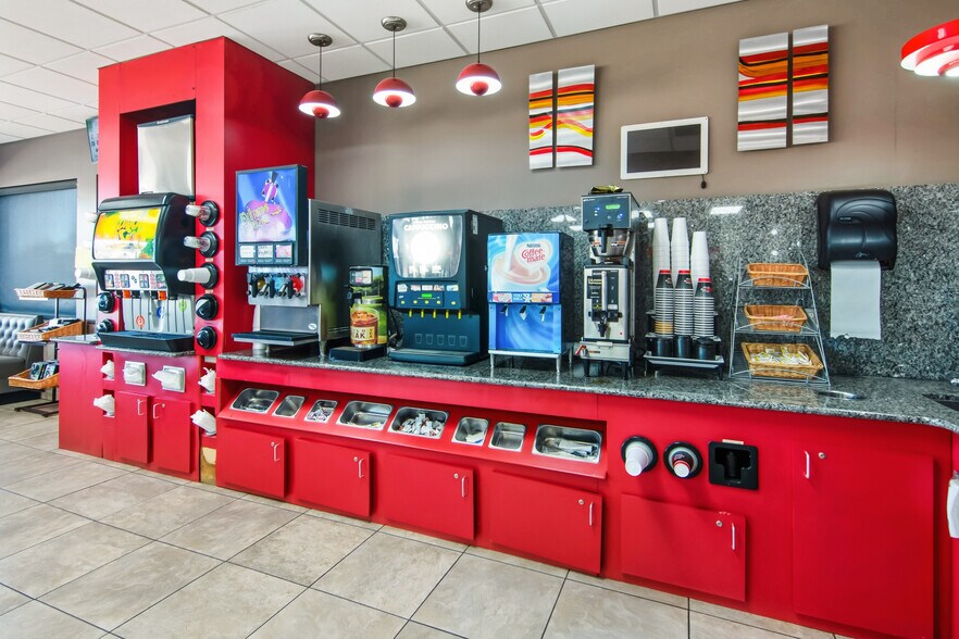 More Photos Of 7 Honey Springs Loop, Brumley Service Station For Sale
