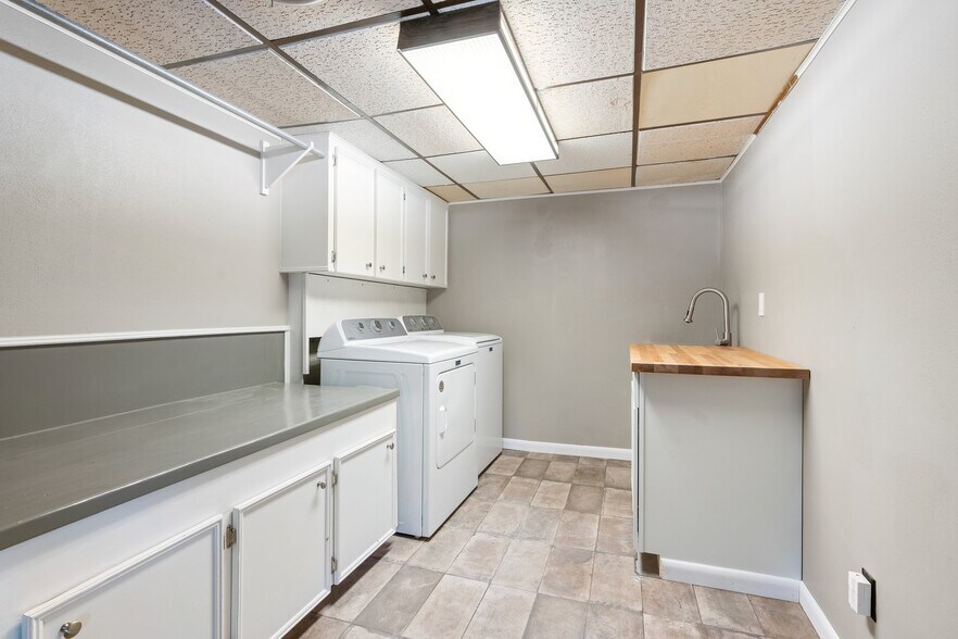 More Photos Of 2355 Jackson League Cir, Brenham Lodge Meeting Hall For Sale