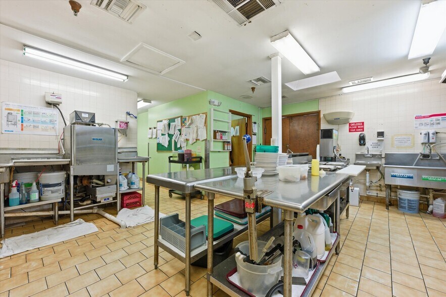 More Photos Of 7435 Plathe Rd, New Port Richey Assisted Living For Sale