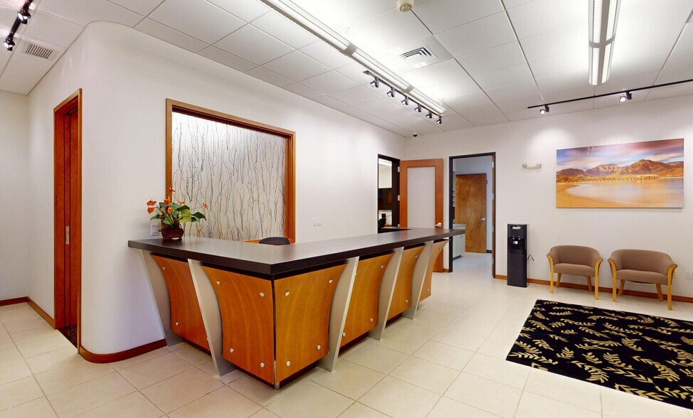 More Photos Of 3113 Olu St, Honolulu Office For Sale