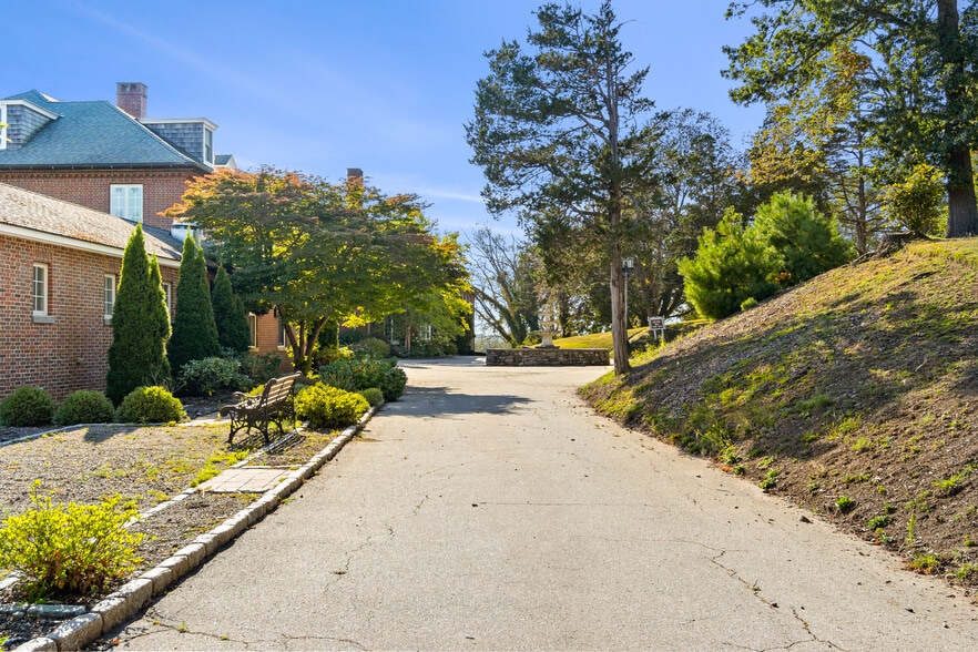 More Photos Of 50 Mansion Dr, Rowley Skilled Nursing Facility For Sale