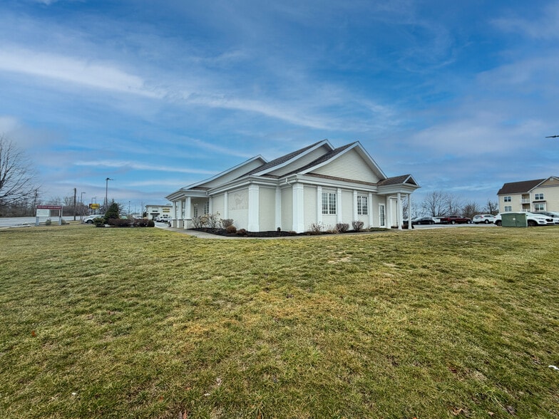 More Photos Of 445 W Main St, Branford Office For Lease