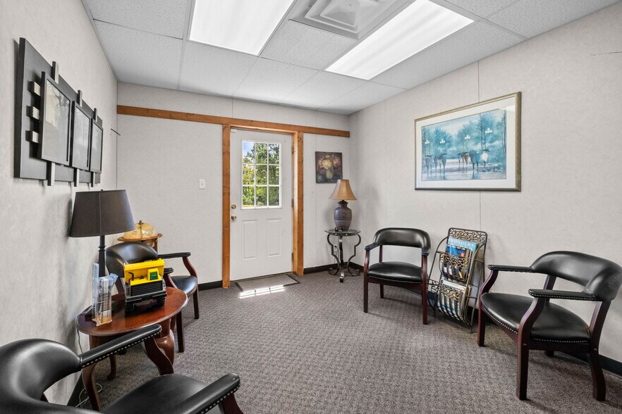 More Photos Of 23044 Honey Creek Rd, Sulphur Springs Distribution For Sale