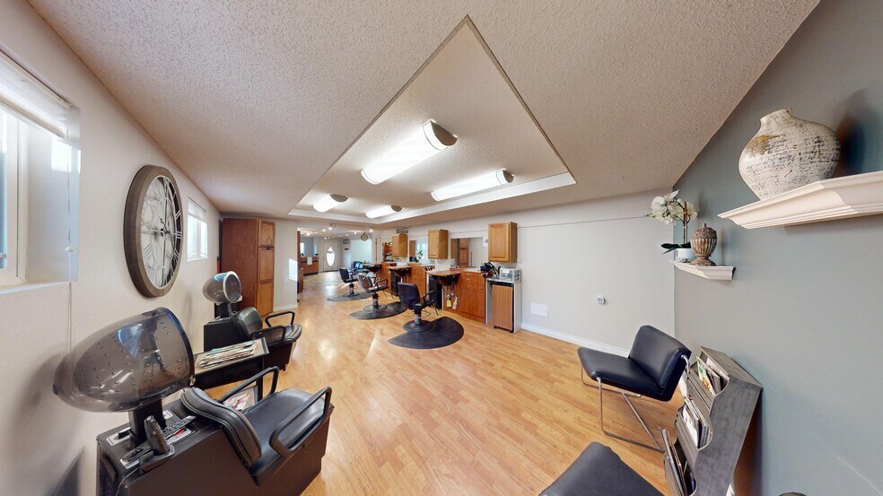 More Photos Of 191 Wyoming St, Lander Office For Sale