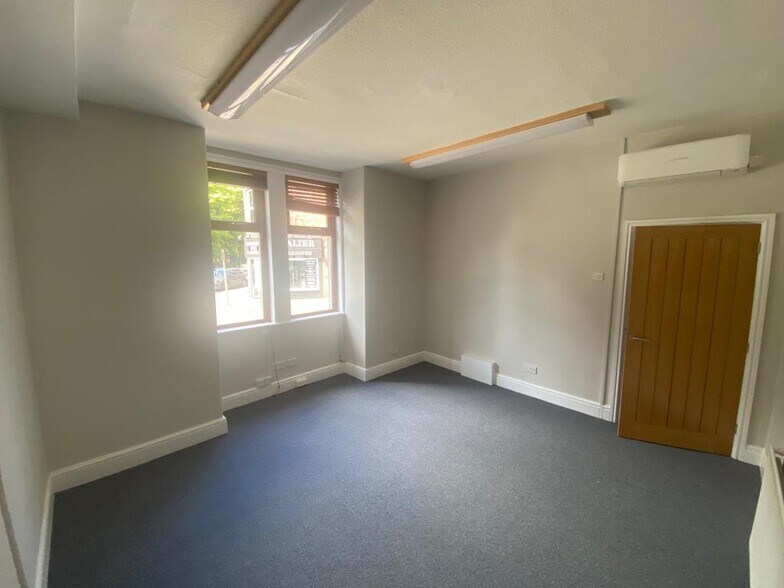 More Photos Of 16 Hall Rd, Wilmslow Office For Lease