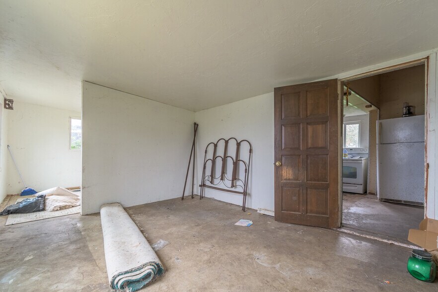 More Photos Of 478 E 32nd Ave, Eugene Manufactured Housing Mobile Home Park For Sale