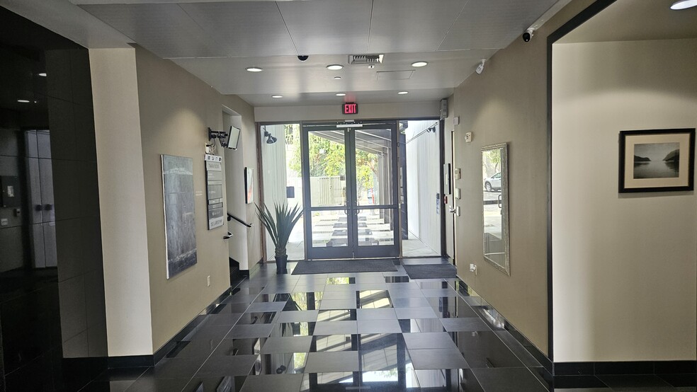 More Photos Of 150 S Arroyo Pky, Pasadena Office For Lease