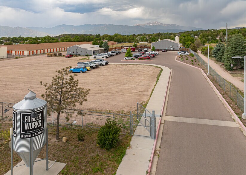 More Photos Of 2480-2490 N Powers Blvd, Colorado Springs Warehouse For Sale