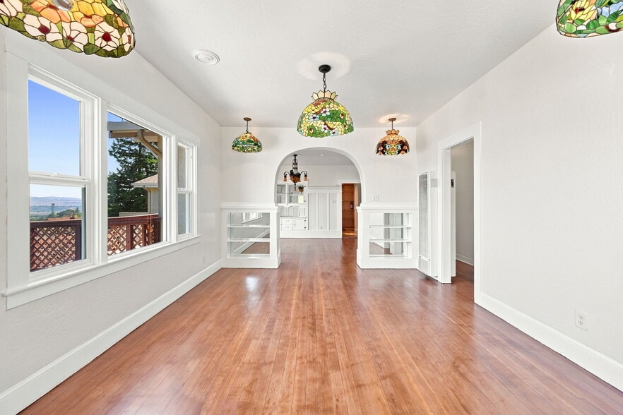 More Photos Of 1135 5th Ave, Crockett Apartments For Sale