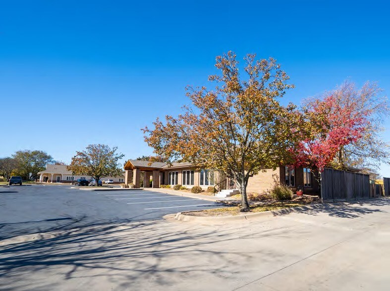 More Photos Of 1700 E James St, Derby Medical For Sale