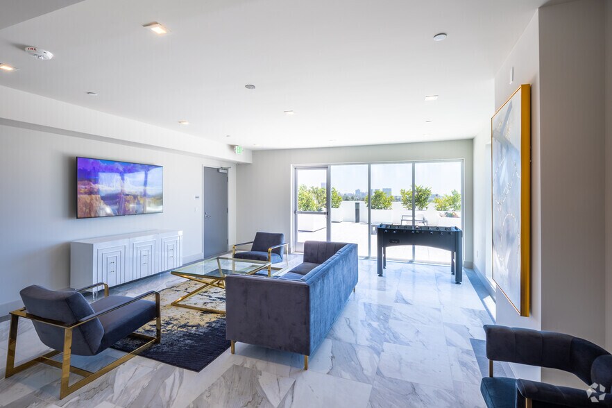 More Photos Of 4864 Melrose Ave, Los Angeles Apartments For Lease