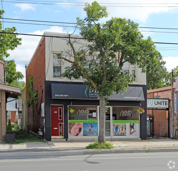 More Photos Of 864-868 King St W, Hamilton Storefront Retail Residential For Lease