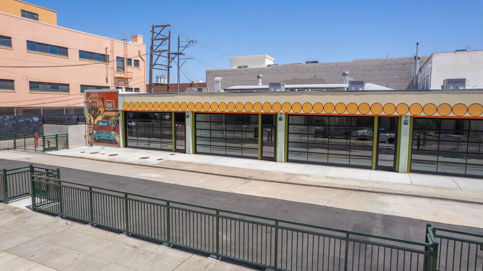 More Photos Of 760 Fulton St, Fresno Auto Repair For Lease