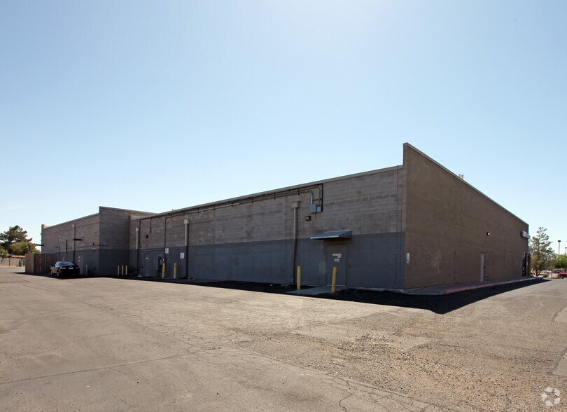 More Photos Of 2002-2038 E Irvington Rd, Tucson General Retail For Lease