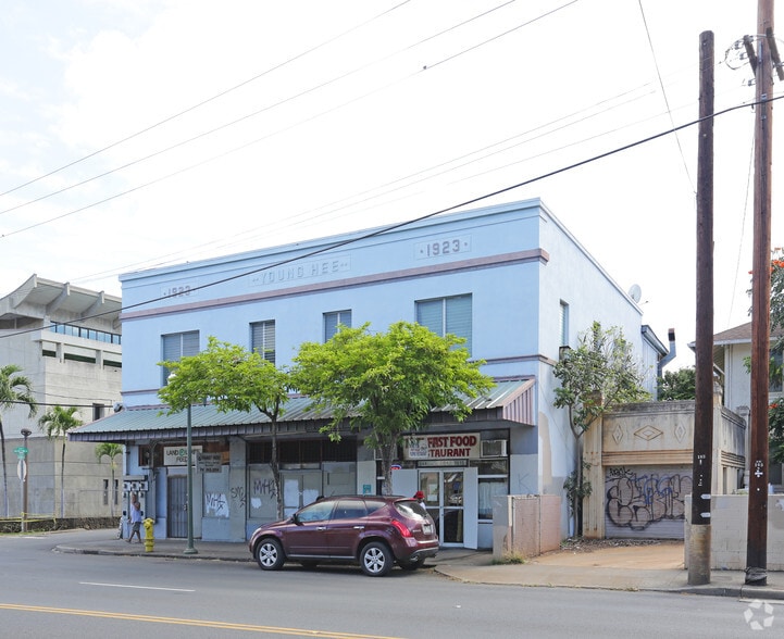 More Photos Of 844 N King St, Honolulu Storefront Retail Residential For Sale