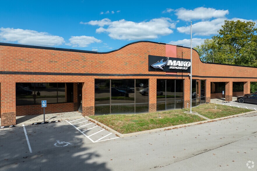 More Photos Of 2277 Thunderstick Dr, Lexington Medical For Lease