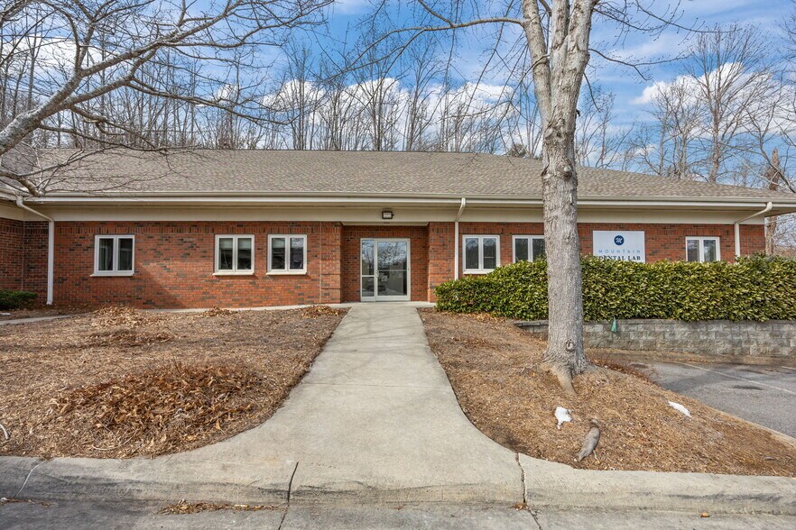 Primary Photo Of 9 Walden Ridge Dr, Asheville Medical For Lease
