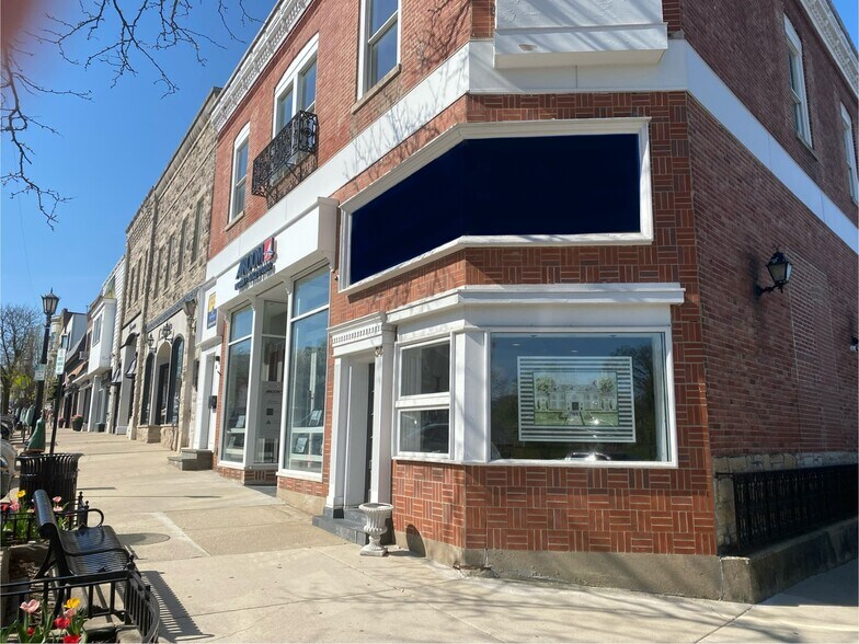 More Photos Of 34 S Washington St, Hinsdale Loft Creative Space For Lease