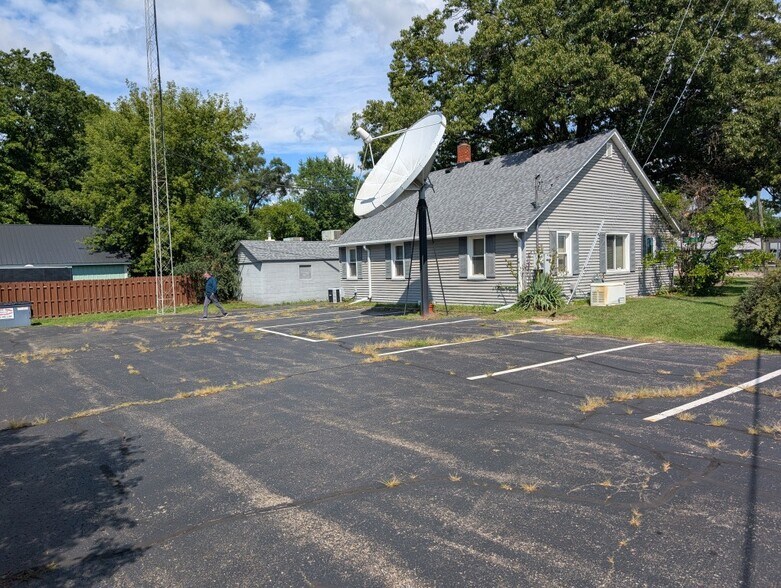Primary Photo Of 706 E Allegan St, Otsego Office For Sale