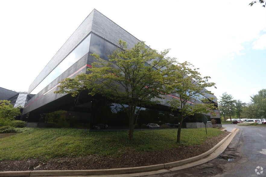 More Photos Of 12977 N 40 Dr, Creve Coeur Office For Lease