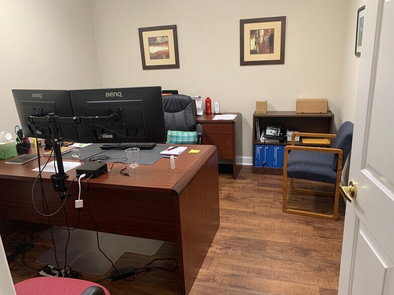 More Photos Of 6030 Bethelview Rd, Cumming Medical For Lease