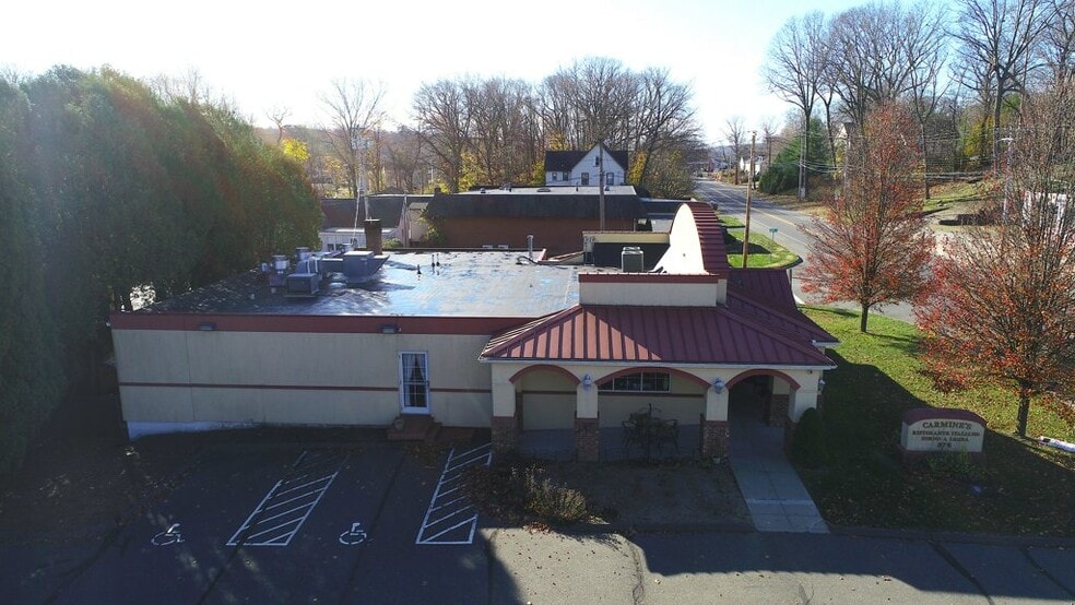 More Photos Of 376 River Rd, Shelton Restaurant For Sale
