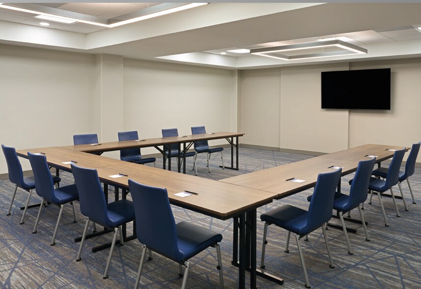 More Photos Of 11520 SW 88th St, Miami Hotel For Sale