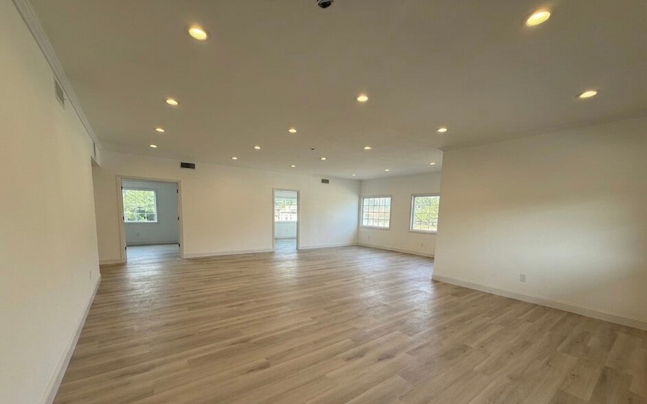 Primary Photo Of 5835 Post Rd, East Greenwich Office For Lease