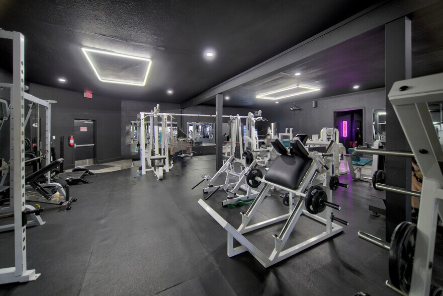 More Photos Of 9793 Live Oak Blvd, Live Oak Storefront Retail Office For Sale