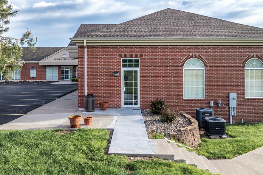More Photos Of 3904 Beck Rd, Saint Joseph Medical For Lease