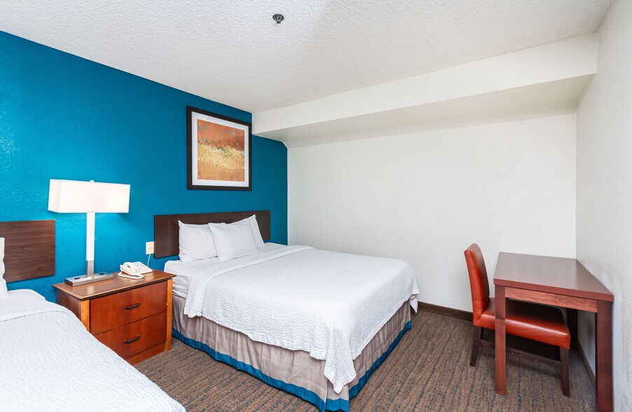 More Photos Of 1530 Howe Ave, Sacramento Hotel For Sale
