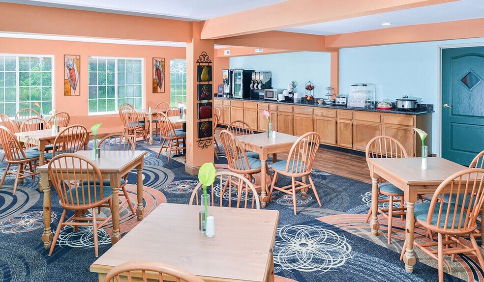 More Photos Of 10 Midway Rd, Eldon Hotel For Sale