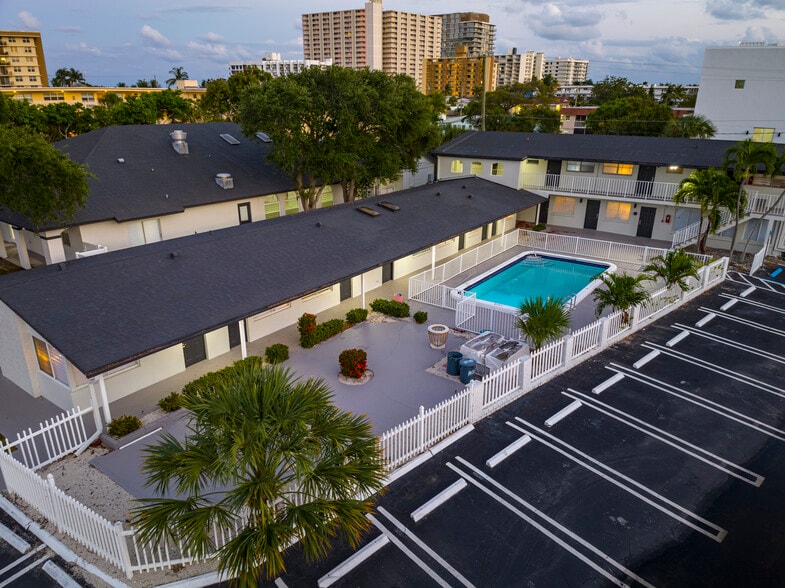 More Photos Of 3208 NE 11th St, Pompano Beach Apartments For Sale