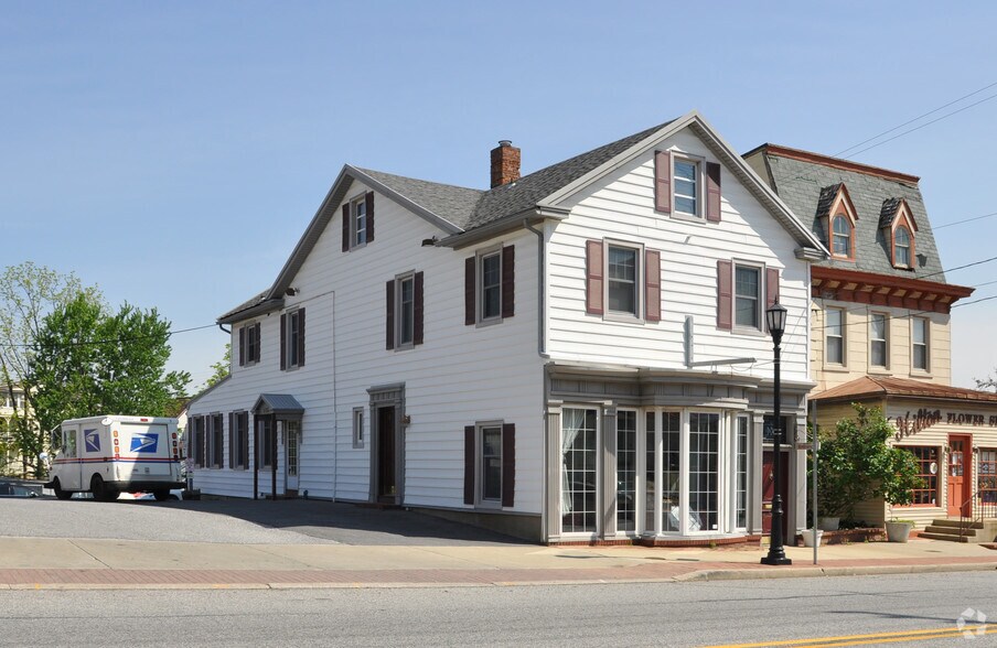 Primary Photo Of 906-908 Frederick Rd, Catonsville Office For Sale