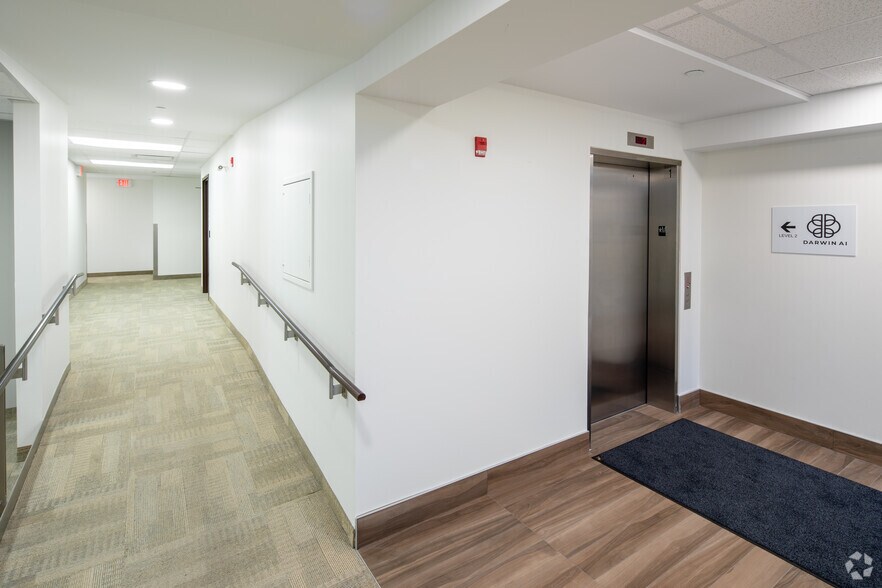 More Photos Of 600 Weber St N, Waterloo Office For Lease
