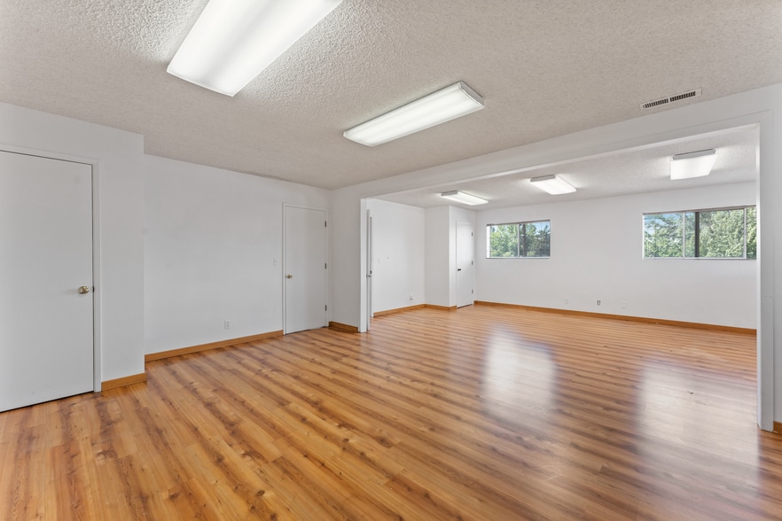 More Photos Of 235 W Pueblo St, Reno Research And Development For Sale