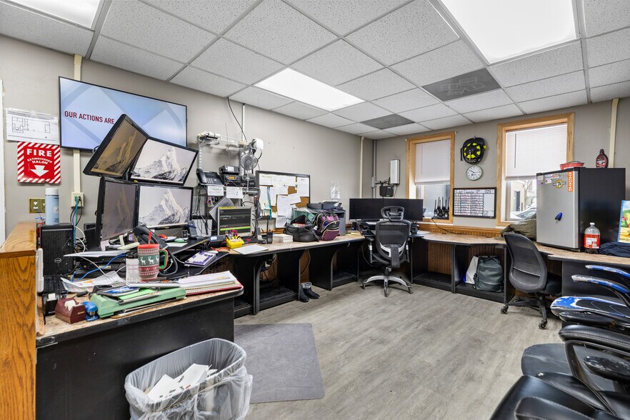 More Photos Of 410 Catherine St, Utica Service For Sale