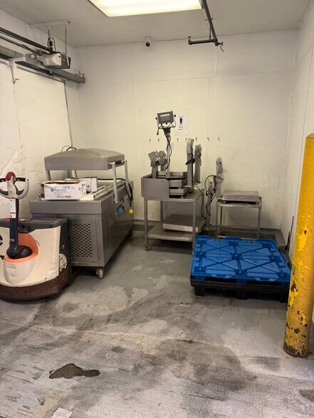 More Photos Of 15268 Proctor Ave, City of Industry Food Processing For Sale