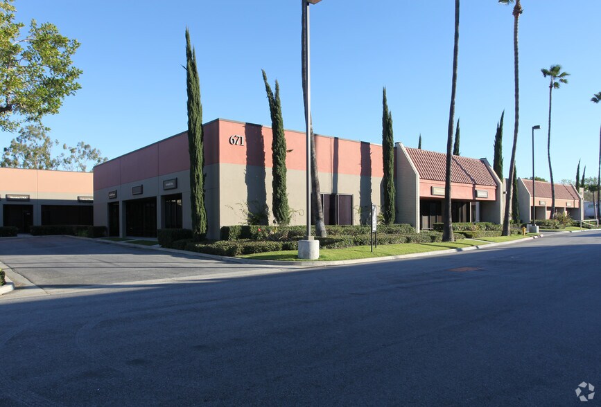More Photos Of 657-727 Brea Canyon Rd, Walnut Unknown For Lease