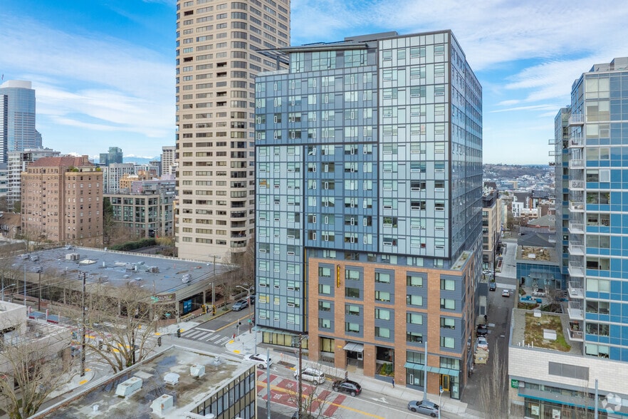 More Photos Of 1400 Madison St, Seattle Apartments For Lease