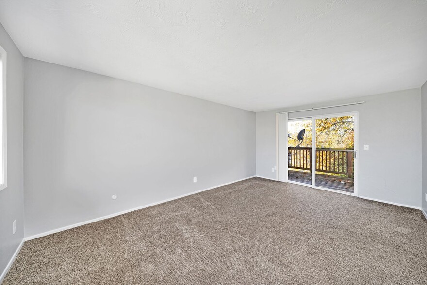 More Photos Of 13455 SE Oatfield Rd, Milwaukie Apartments For Sale