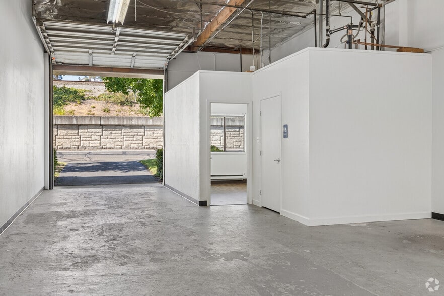 More Photos Of 299 Old County Rd, San Carlos Unknown For Lease
